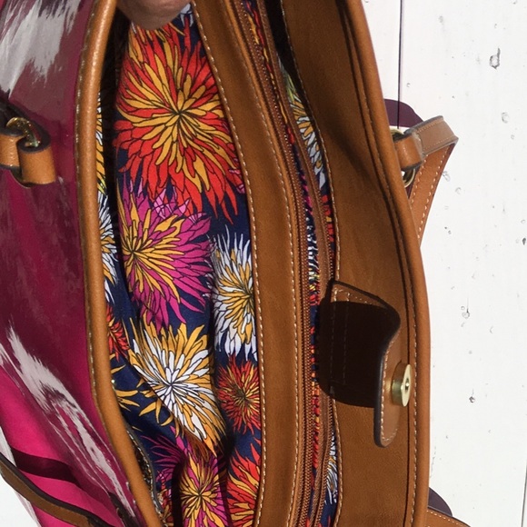 Nine West Pink Tote - Picture 3 of 5